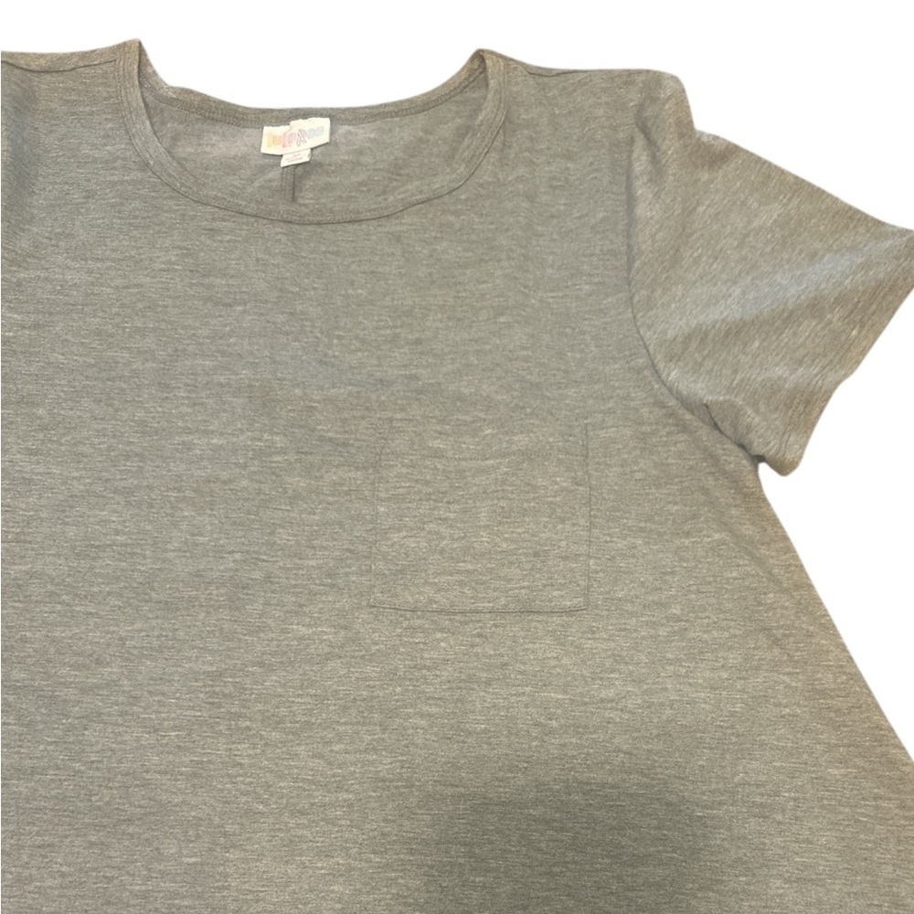 Lularoe Swing Tunic Top Size Medium Heather Gray Short Sleeve Chest Pocket - Picture 2 of 9